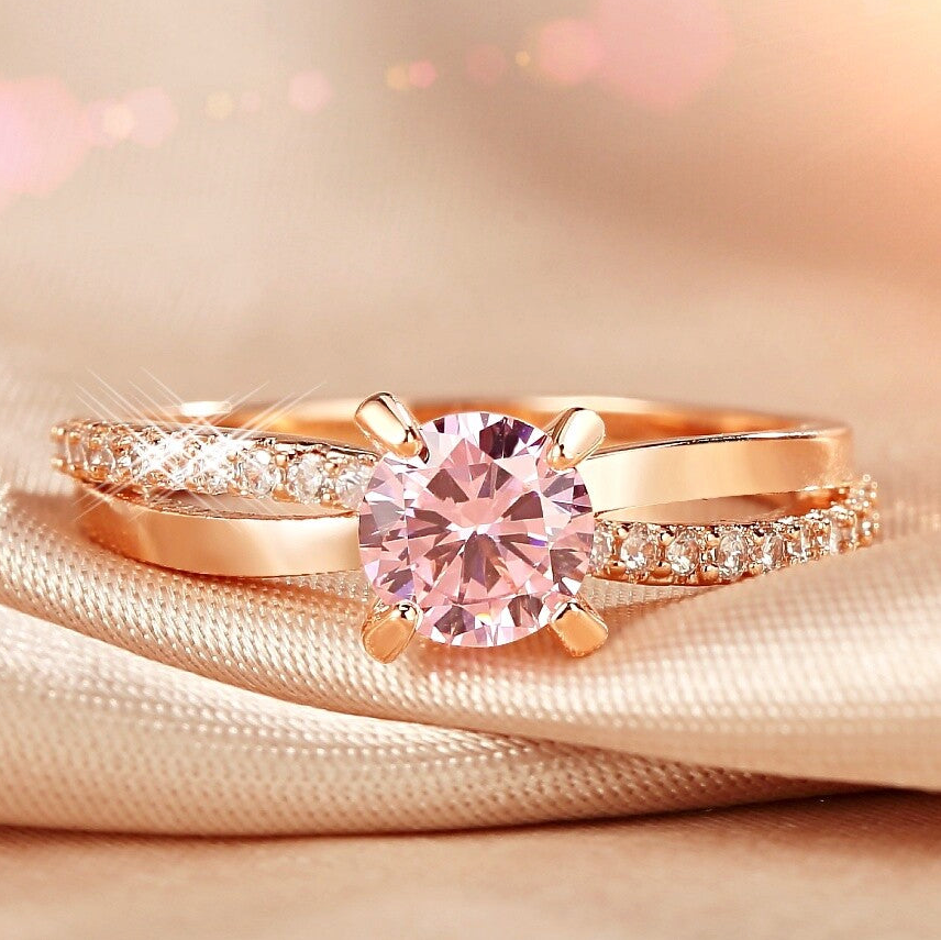 18K rose gold round cut jewelry