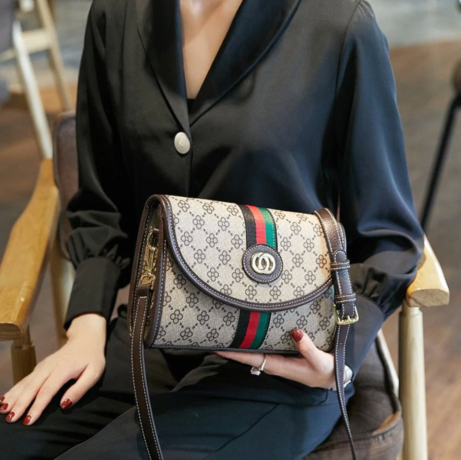 premium canvas shoulder bag