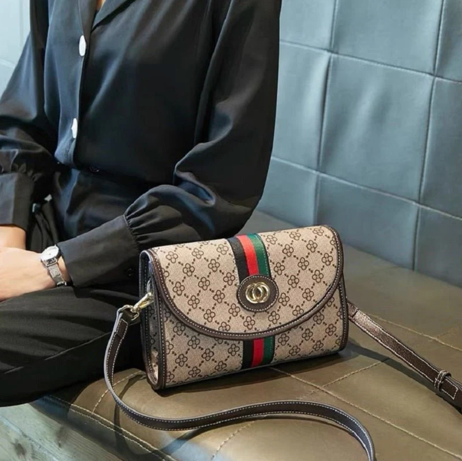 premium canvas shoulder bag