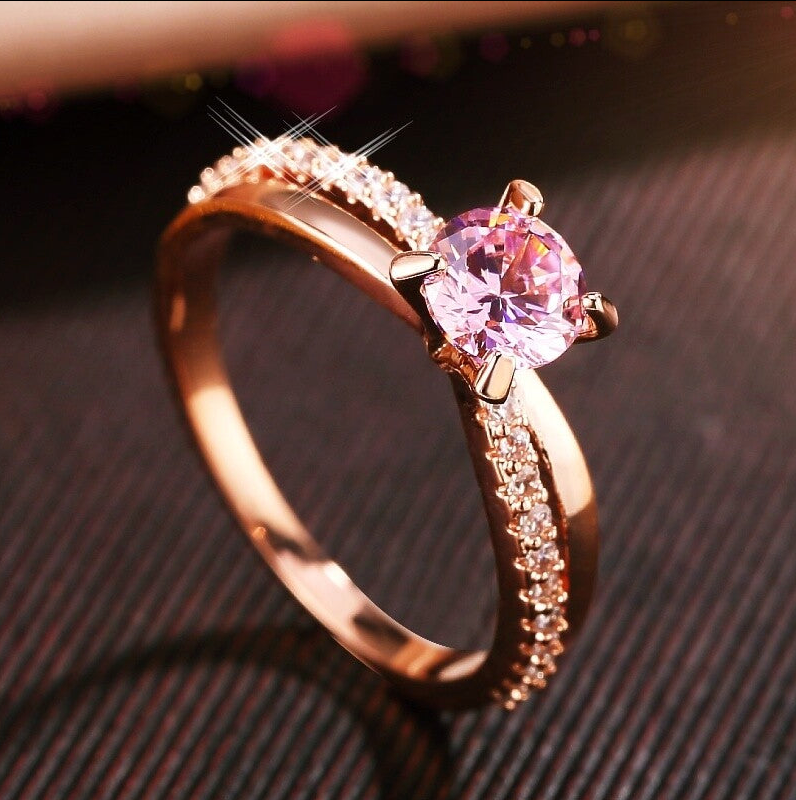 18K rose gold round cut jewelry